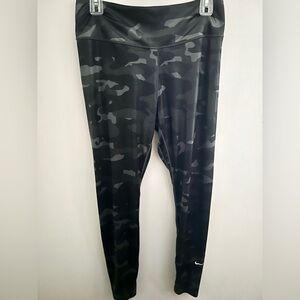 Nike Dri-Fit Black Camo Leggings Women’s L High-Rise Athletic